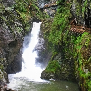 waterfall chamonix