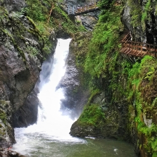 waterfall chamonix